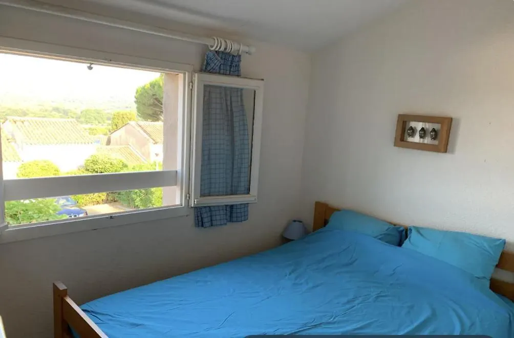 Holiday home Petite Maison Dans Residence Avec Piscine Cogolin