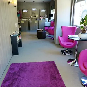 Hotel Bliss, Cogolin